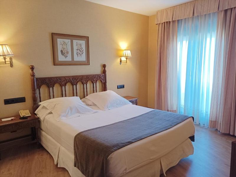 Double Room with Terrace image 1