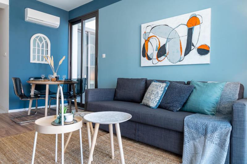 Hue 1-Bedroom Apartment in Larnaca - image 6