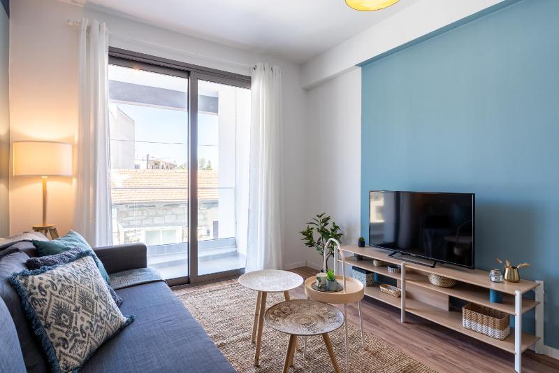 Hue 1-Bedroom Apartment in Larnaca - image 12