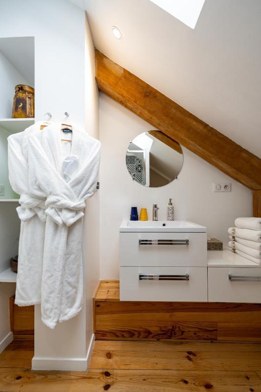 Double Room with Private Bathroom image 2