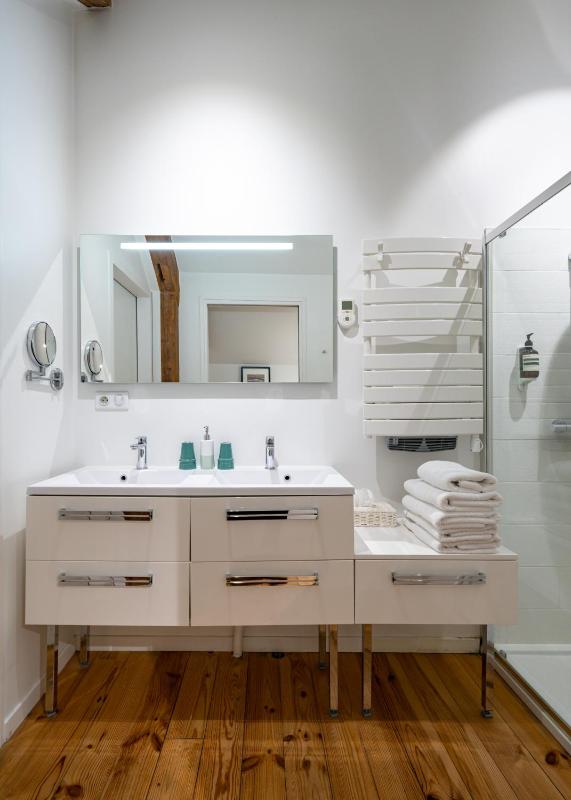 Double Room with Private Bathroom image 2