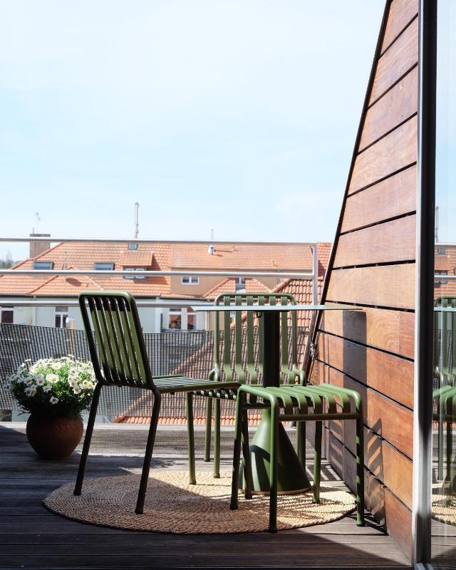 Studio Apartment 4.OG with roof terrace image 2