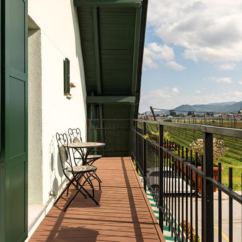 Deluxe Double or Twin Room with Balcony image 1