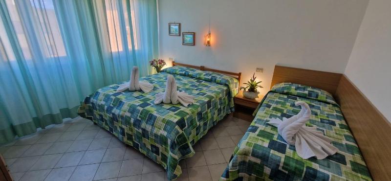 Triple Room image 1