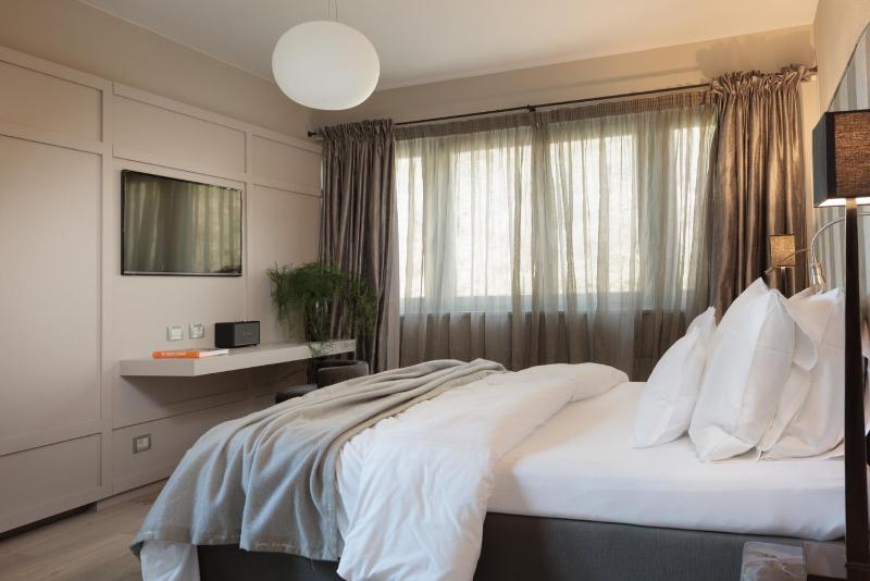 Economy Double Room image 4