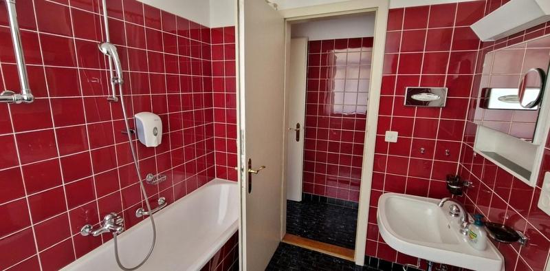 Double or Twin Room image 2