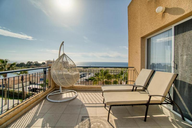 Kings Palace 2 BED - image 9