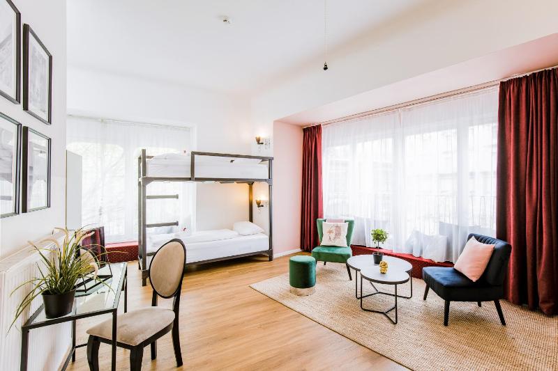 Single Bed in Female 6-Bed Dormitory Room image 3