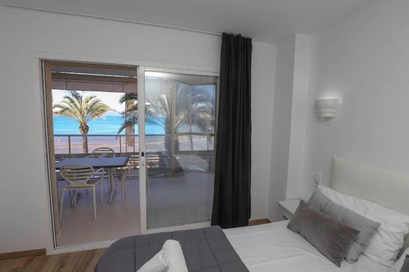 DIFFERENTFLATS Barcino - image 10