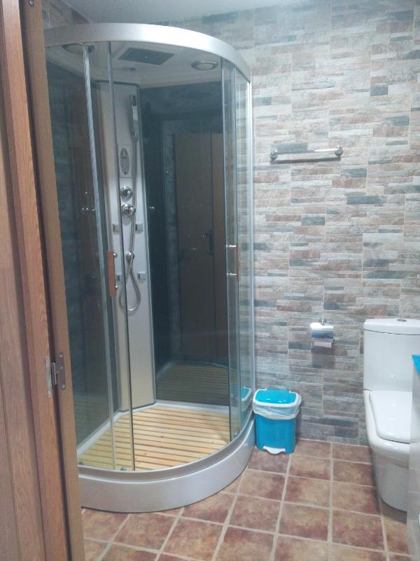 Double Room image 4