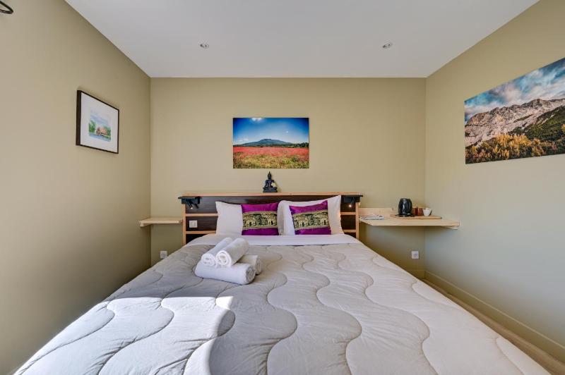 Standard Double Room image 1