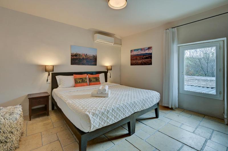 Standard Double Room image 4