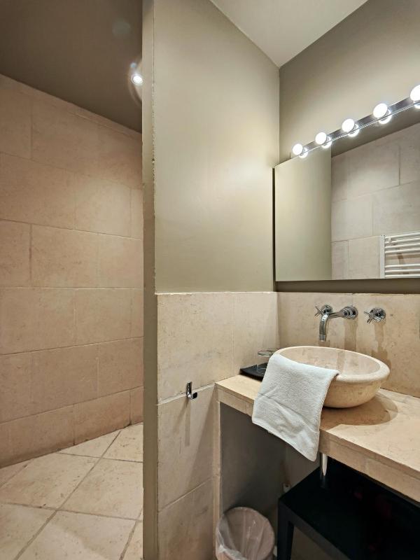 Superior Double Room image 4