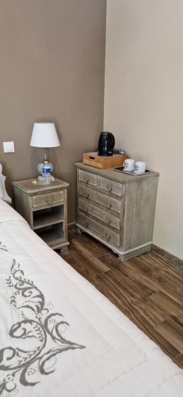 Double Room with Private Bathroom image 3