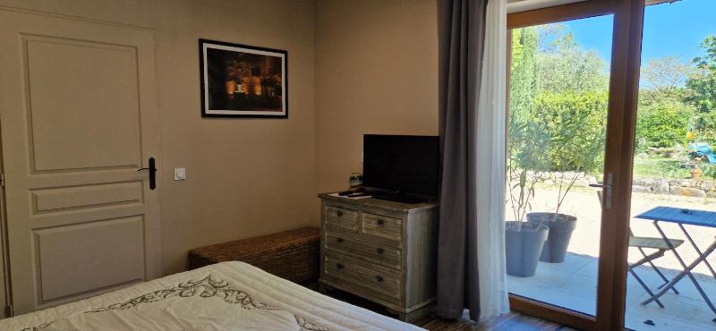 Double Room with Private Bathroom image 4