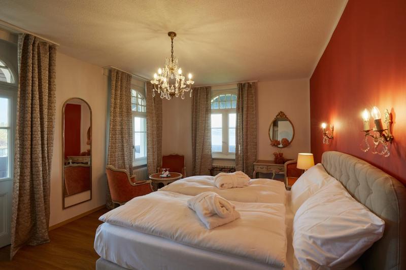 Suite with Lake View image 1