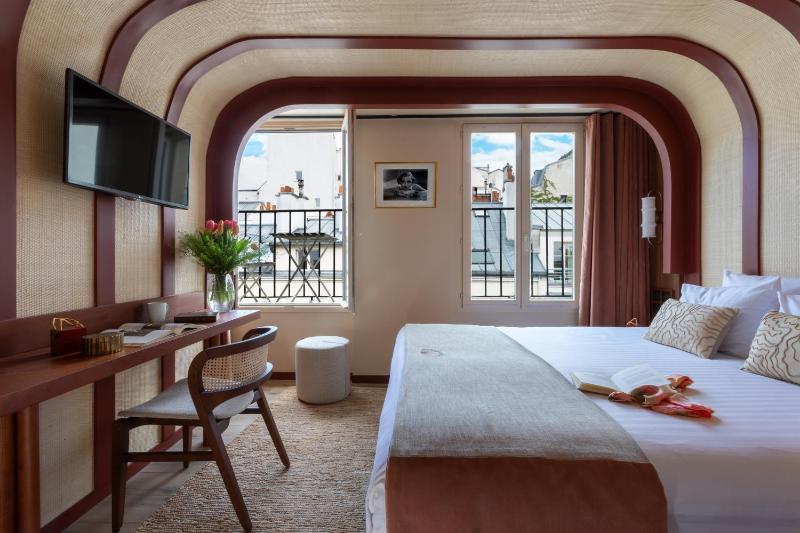 Chambre Grand Lit ou Lits Jumeaux Balcon  image 1