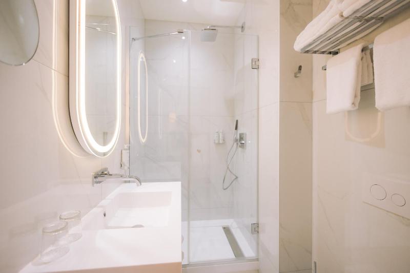 Standard Double Room image 1