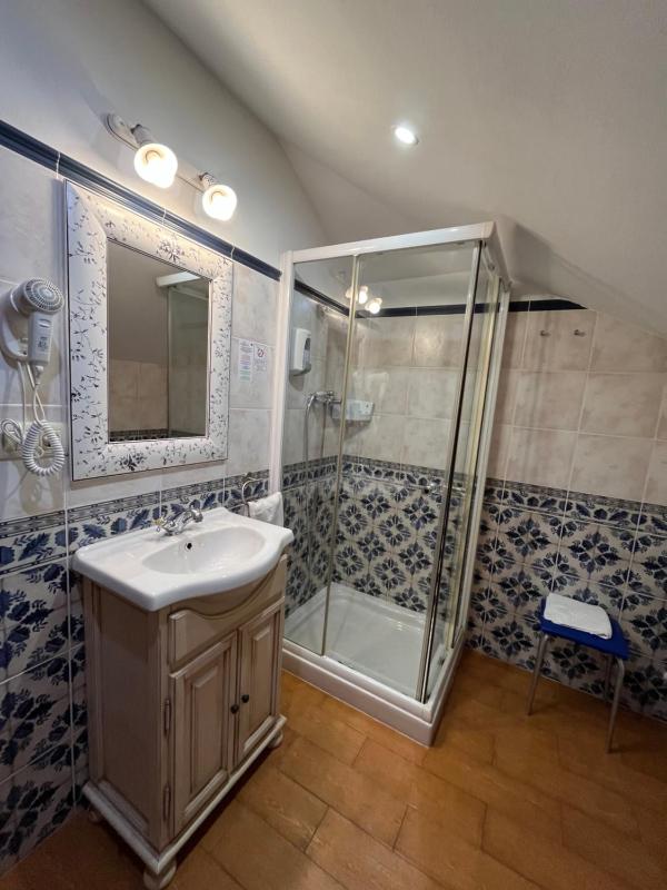 Single Room image 2