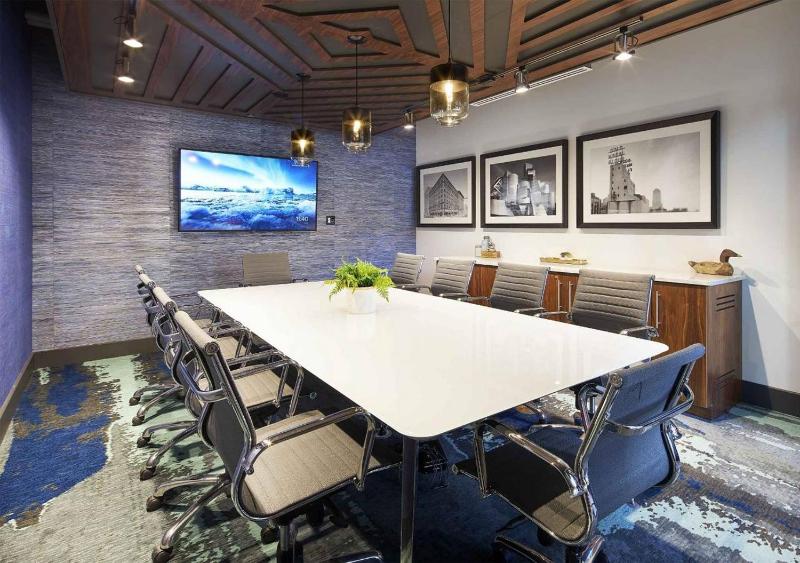 Downtown Chic New Studio Oasis Close to it All - image 9