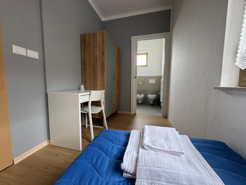 Single Room image 1