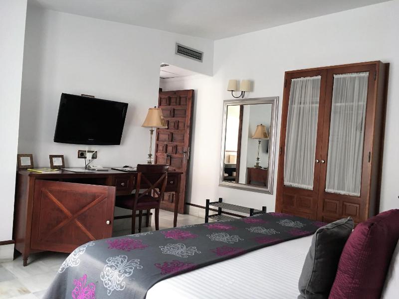 Superior Double Room image 2