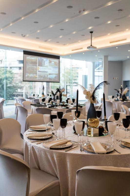 @Sandton Hotel - image 10