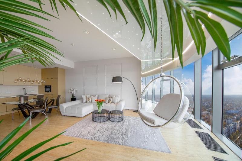 Apartamenty Sky Tower z Jakuzzi Przy Oknie by BQQK - image 7