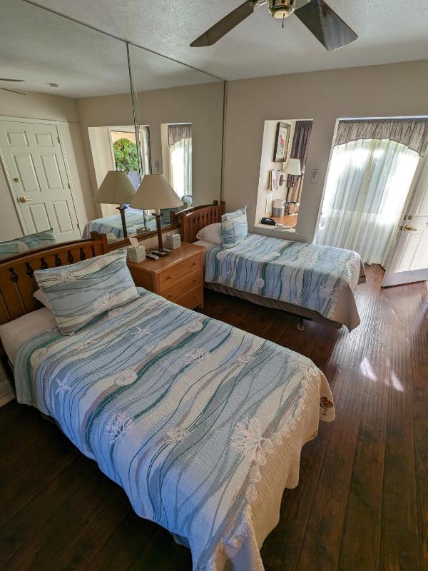 Twin Room - Disability Access image 3