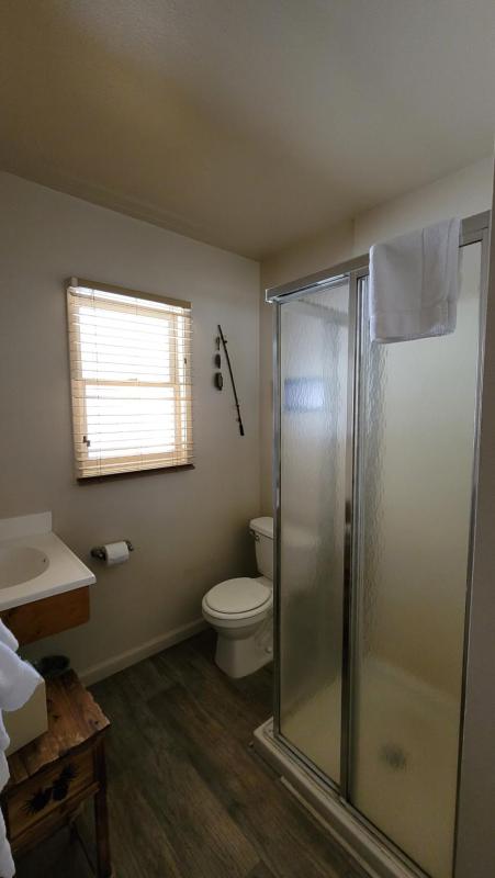King Room image 4