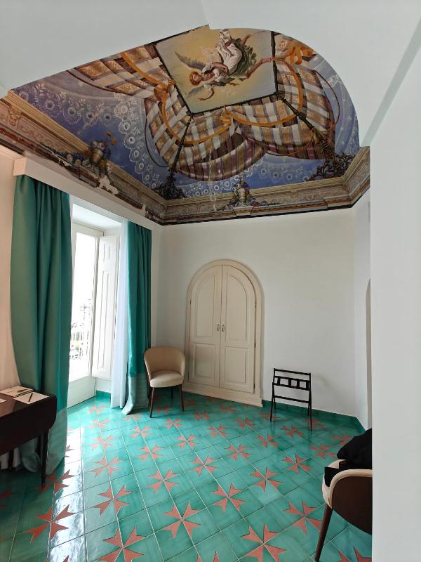 Junior Suite with Sea View image 1