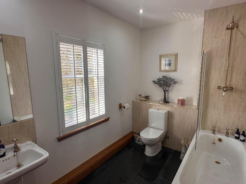 Deluxe Double Room image 1