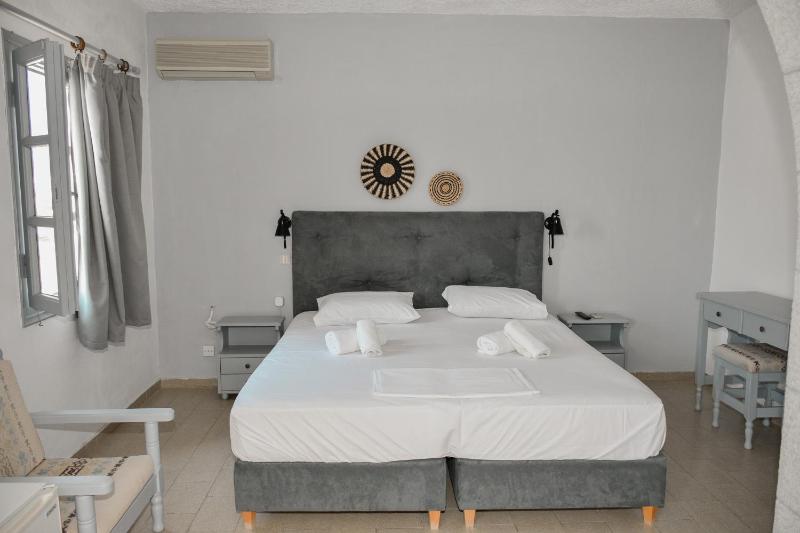 Standard Double or Twin Room image 1