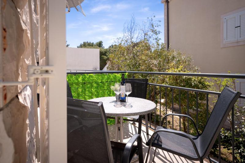 Studio with Balcony image 1