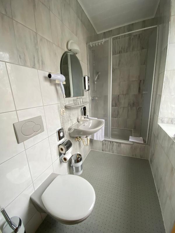 Double Room image 2