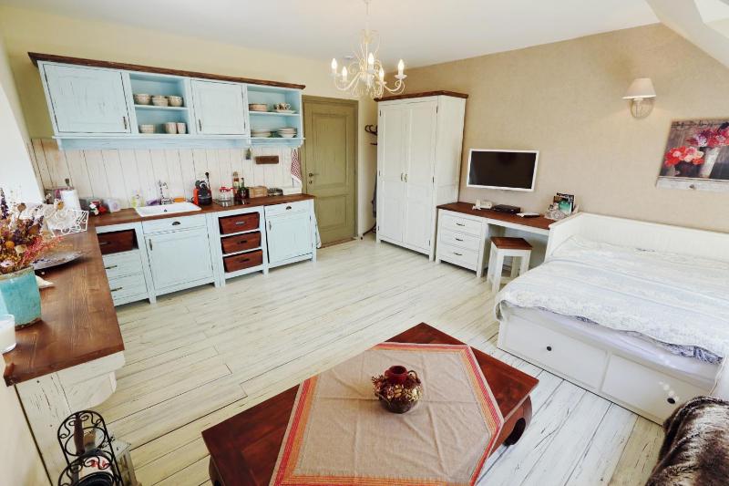Apartment image 3