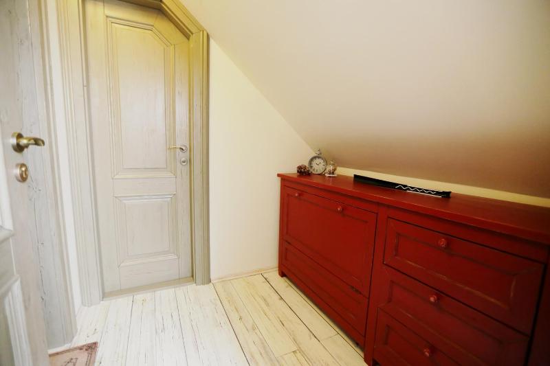 Apartment image 3