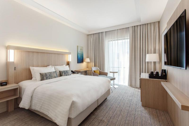 King Guest Room image 1