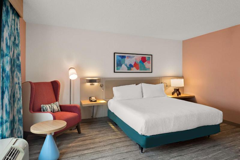 King Room image 2