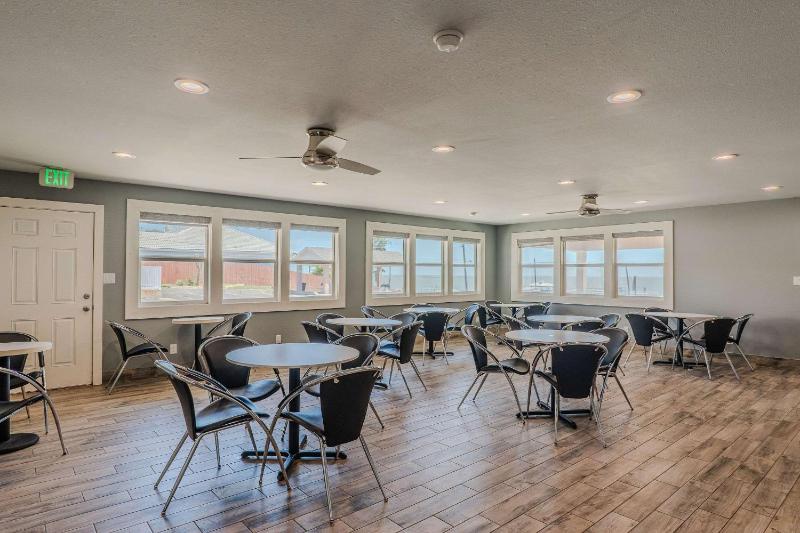 Quality Inn Rockport on Aransas Bay - image 7