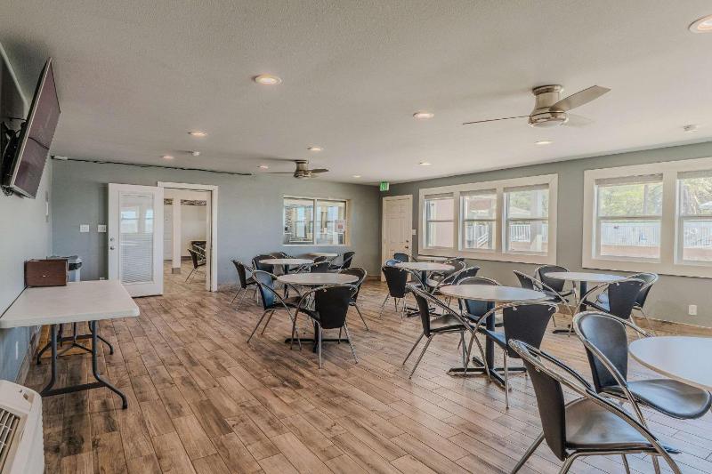 Quality Inn Rockport on Aransas Bay - image 21