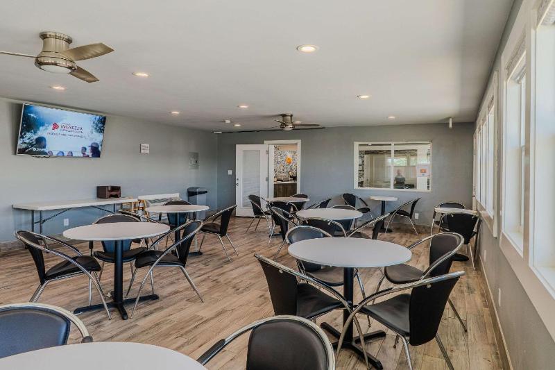 Quality Inn Rockport on Aransas Bay - image 32