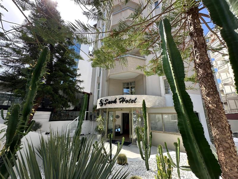 Savk Hotel - image 2