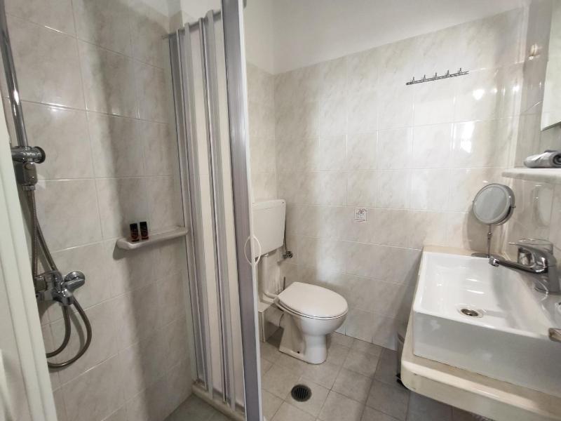 Deluxe Double Room with Sunrise view image 4