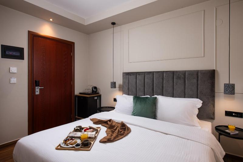 Economy Double Room image 2