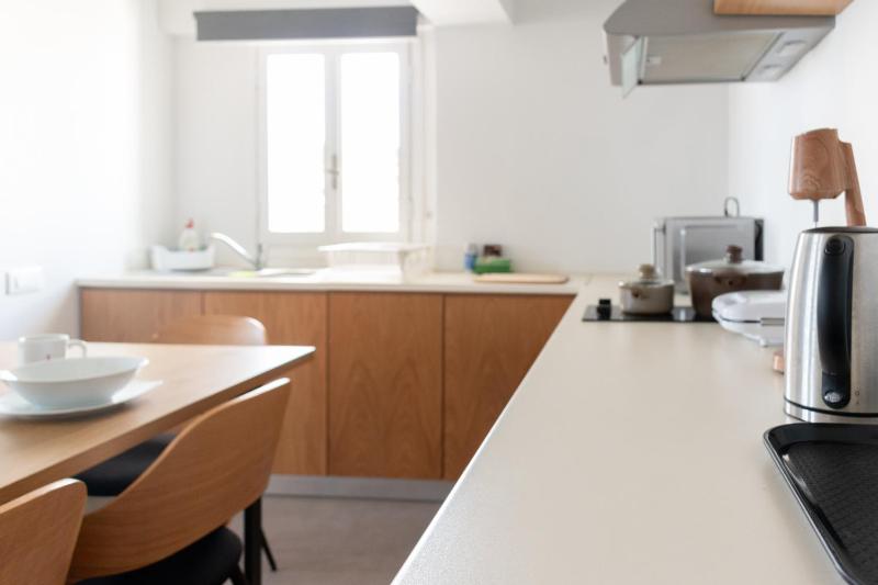 Central Hostel Oia - image 40