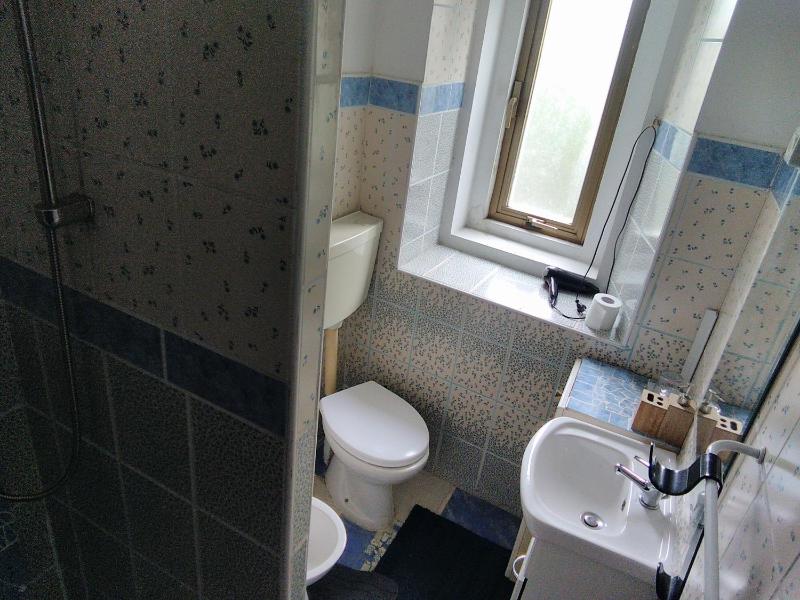 Double Room image 4