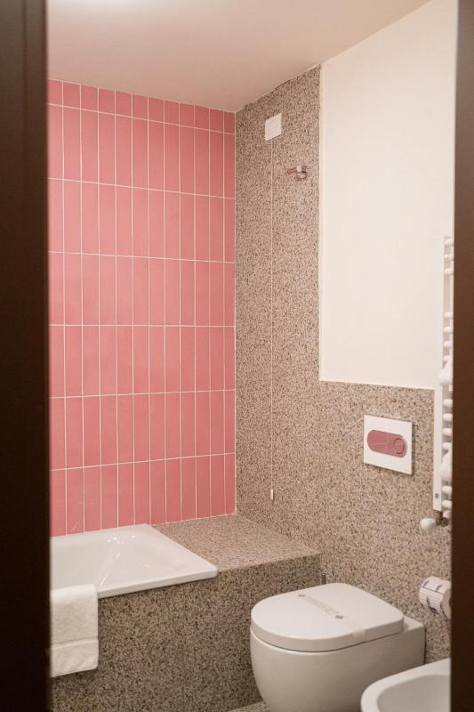 Standard Double or Twin Room image 2