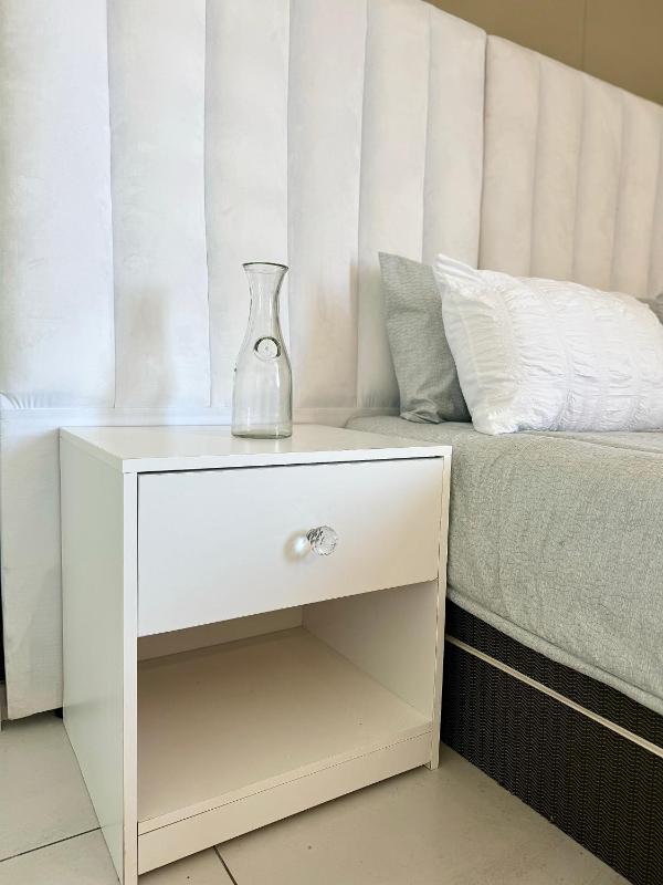 CBD Studio Apartment - image 8