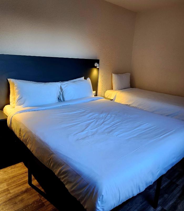 Comfort Triple Room image 1